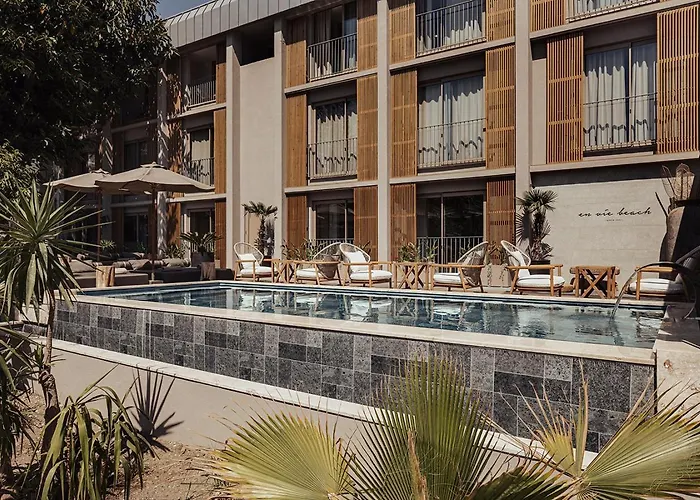 Готель En Vie Boutique - Adults Only