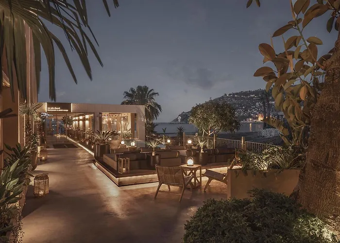 Готель En Vie Boutique - Adults Only 3*